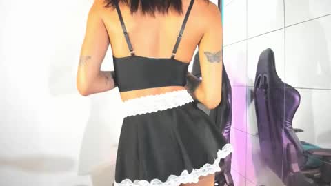 Snapshot of estefa_g chatting on 10.01.25 Estefa G online show from 10.01.25