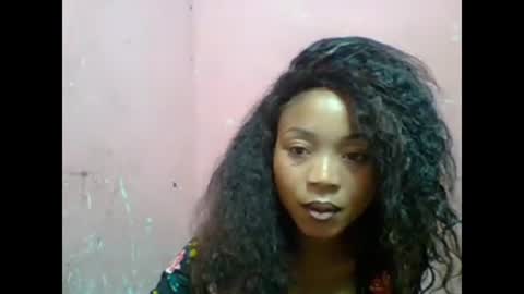 estelah20 online show from 11.24.25