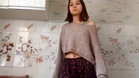 Snapshot of estellekirbo chatting on 03.19.26 estellekirbo online show from 03.19.26