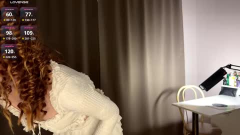 Snapshot of estelleschepper chatting on 10.03.25 Kate online show from 10.03.25