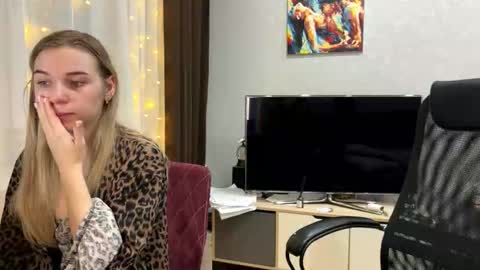 Ester online show from 02.04.26