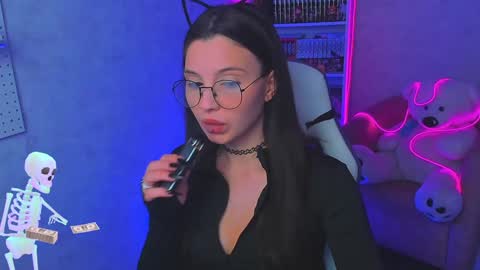 Snapshot of estercollins chatting on 01.27.25 Ester online show from 01.27.25