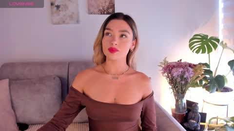 Snapshot of estercollins_ chatting on 09.16.25 Is secret online show from 09.16.25