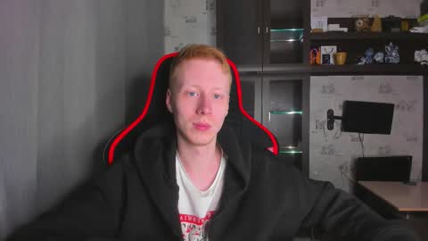 LOUIS online show from 11.12.25