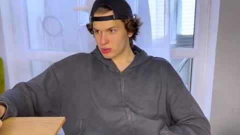 Alex online show from 04.18.26