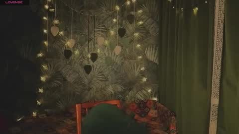 Snapshot of eternalophelia chatting on 02.18.26 Sophia online show from 02.18.26