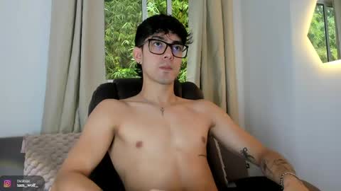 etham_wolf1 online show from 05.08.26