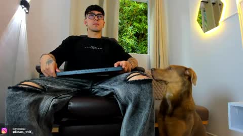 Snapshot of etham_wolf1 chatting on 06.06.26 etham_wolf1 online show from 06.06.26