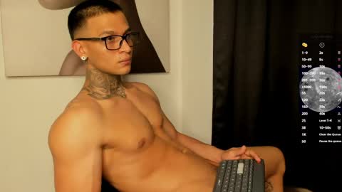 Snapshot of ethan_devis7 chatting on 04.30.26 Ethan - Independent model online show from 04.30.26