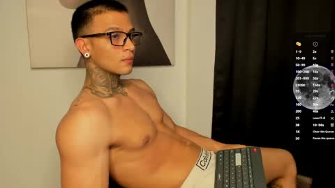 Snapshot of ethan_devis7 chatting on 05.06.26 Ethan - Independent model online show from 05.06.26