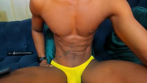 King Ethan online show from 10.10.25