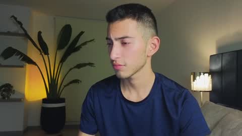 Joan online show from 12.12.24