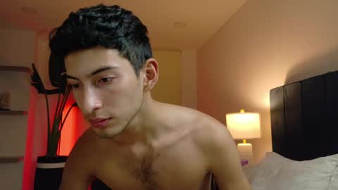 Snapshot of ethan_skiny_ chatting on 04.18.26 Joan online show from 04.18.26