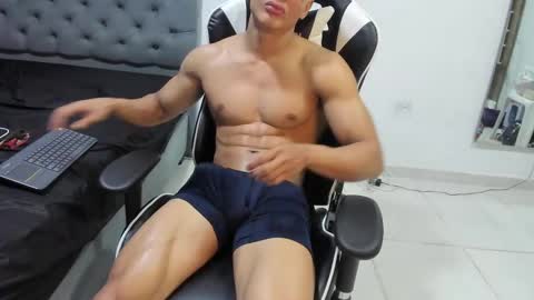 Snapshot of ethan_smitth1 chatting on 02.27.25 ethan_smitth1 online show from 02.27.25