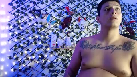 Snapshot of ethanandbrianna chatting on 10.03.25 ethanandbrianna online show from 10.03.25