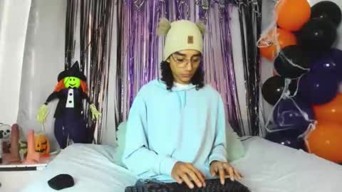 ethanblackwoodd online show from 10.28.25