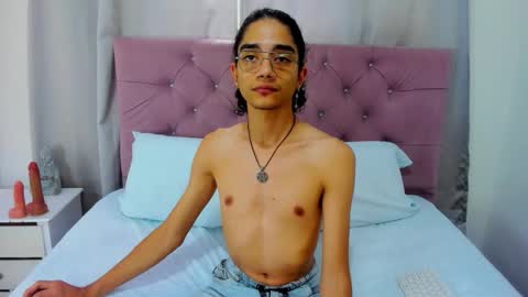 Snapshot of ethanblackwoodd chatting on 02.03.26 ethanblackwoodd online show from 02.03.26