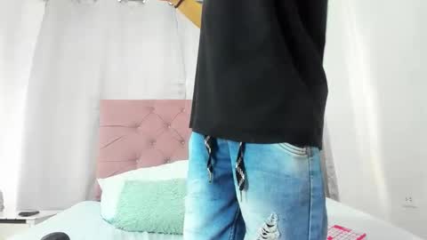 Snapshot of ethanblackwoodd chatting on 02.24.26 ethanblackwoodd online show from 02.24.26