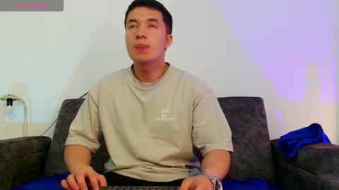 ethanconnor_ online show from 01.08.26