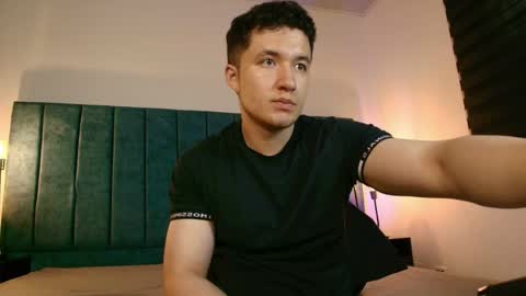 Snapshot of ethanconnor_ chatting on 04.14.26 ethanconnor_ online show from 04.14.26