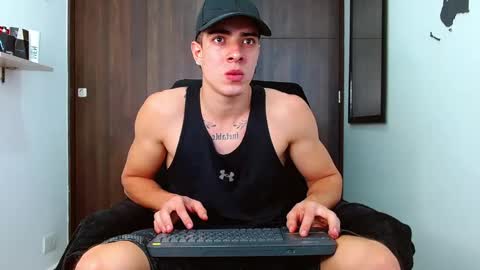 ethangreey1 online show from 03.11.25