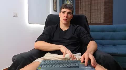 ethangreey1 online show from 03.11.26