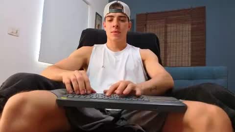 Snapshot of ethangreey1 chatting on 07.10.26 ethangreey1 online show from 07.10.26
