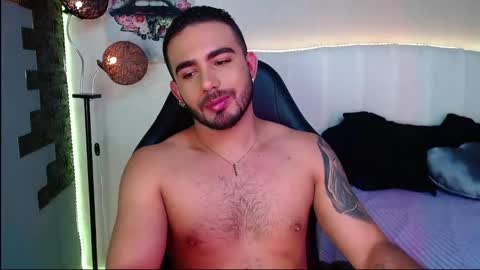 Snapshot of ethanhairy chatting on 06.01.26 Ethan online show from 06.01.26