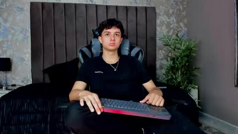 ethanlowell online show from 10.09.25