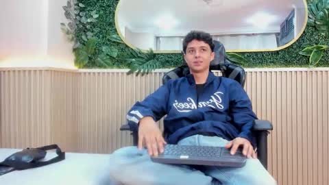 ethanlowell online show from 12.22.25