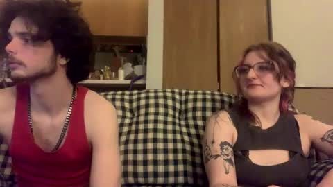 Snapshot of ethb0211 chatting on 04.05.26 ethb0211 online show from 04.05.26