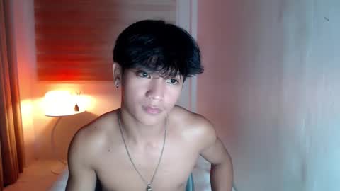 Snapshot of etherealboytoy4hire chatting on 11.26.25 Rey online show from 11.26.25