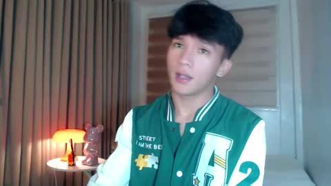Snapshot of etherealboytoy4hire chatting on 04.16.26 Rey online show from 04.16.26