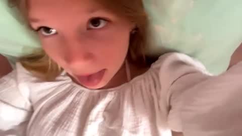 Lana online show from 09.12.25