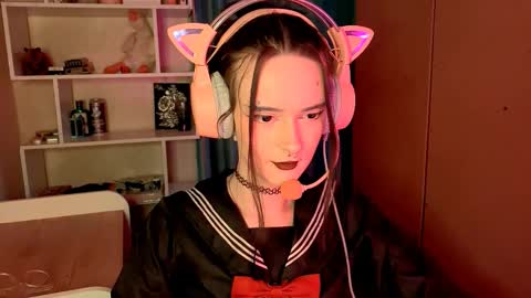 Snapshot of eunabiddlecome chatting on 02.19.26 Kate online show from 02.19.26