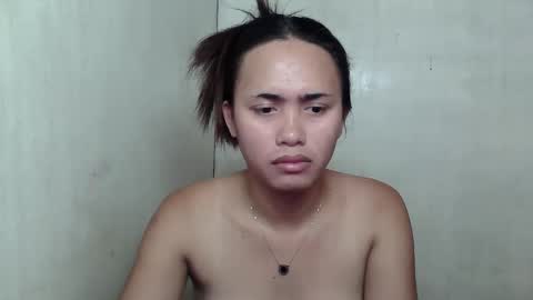 Snapshot of euniceariella21 chatting on 09.30.25 YELLA online show from 09.30.25