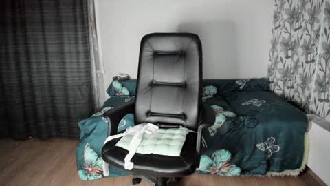 Snapshot of eva_7777 chatting on 12.24.24 Eva online show from 12.24.24