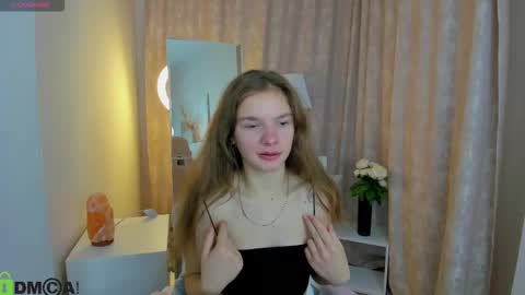 Snapshot of eva_bake chatting on 10.07.25 Eva online show from 10.07.25
