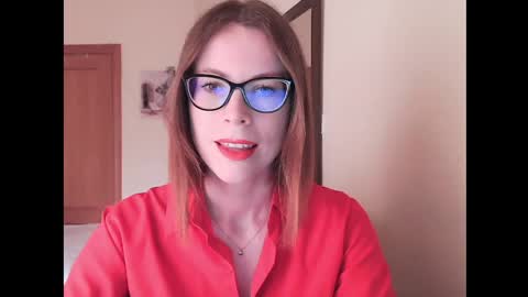 Snapshot of eva_cutesmile chatting on 04.28.26 Eva online show from 04.28.26