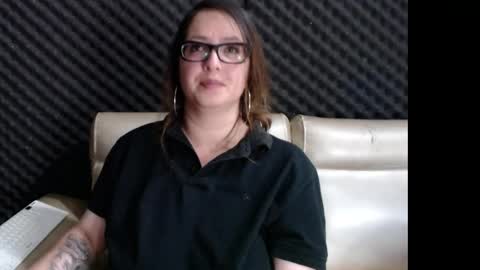 Snapshot of eva_cutie36 chatting on 04.21.26 eva online show from 04.21.26
