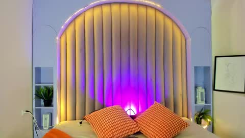 EVA DAEMON  online show from 09.27.25