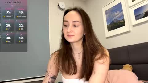 Eva  online show from 12.19.25