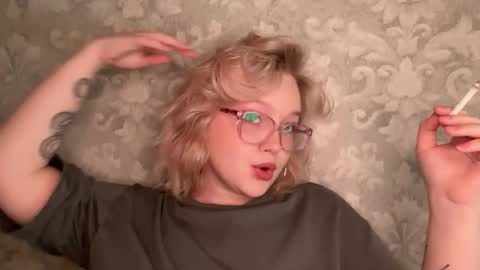 eva_kittenn online show from 09.15.25