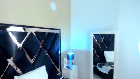    online show from 11.15.25