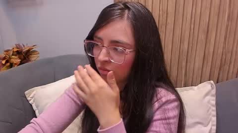 Angelinne online show from 12.22.24