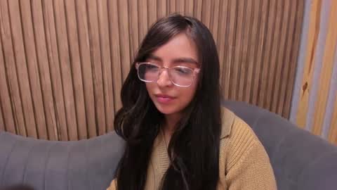 Angelinne online show from 01.22.25