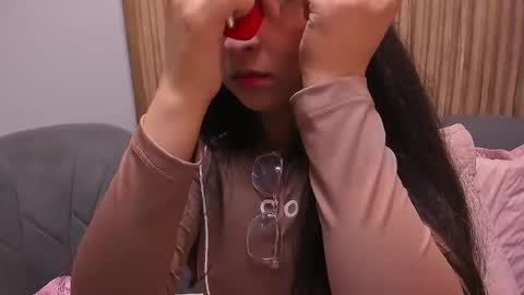 Angelinne online show from 01.30.25