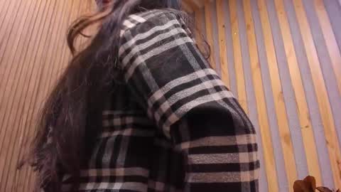 Angelinne online show from 02.20.25