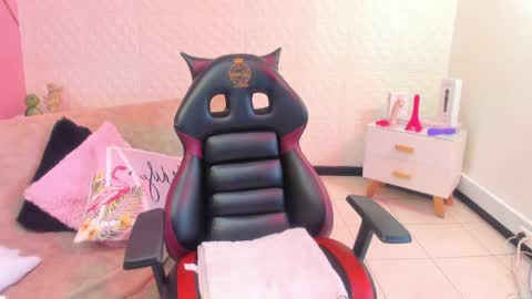 Eva  online show from 03.30.26