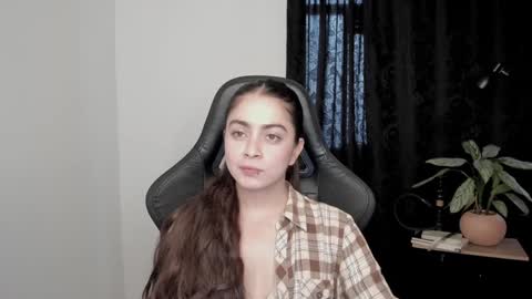 eva_monn online show from 12.21.24